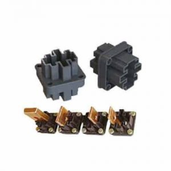 PLASTİK V0 GEÇİŞ İZOLATÖRÜ - 920